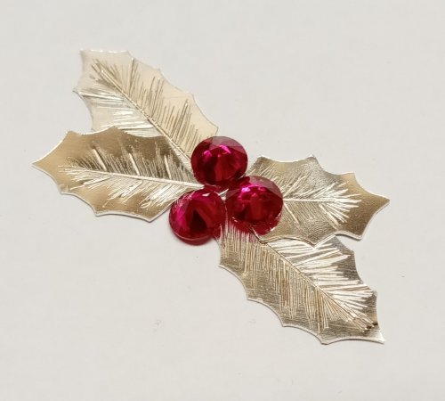 Judy Larson's Happy Holly Days Leaves and Berries - Ways To Use Holly Leaves, Holiday Designs, Forging, Forging Jewelry, Jewelry Forging, Butane Torch, Soldering, Solder, holly leaves and berries